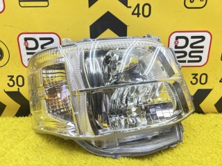фара TOYOTA HIACE 2004-2010, 8111026470