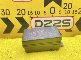 блок предохранителей TOYOTA LAND CRUISER 1989-1997, 8266260030