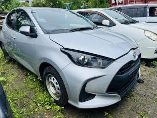 бампер, ориг. номер 5836, 52119-52E70, 5211952E70B0, TOYOTA YARIS 2017-2020