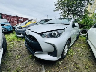 бампер, ориг. номер 5836, 52119-52E70, 5211952E70B0, TOYOTA YARIS 2017-2020