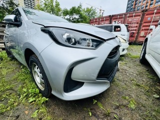 бампер, ориг. номер 5836, 52119-52E70, 5211952E70B0, TOYOTA YARIS 2017-2020