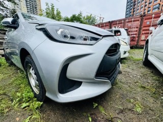 бампер, ориг. номер 5836, 52119-52E70, 5211952E70B0, TOYOTA YARIS 2017-2020