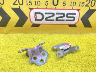 петля дверная TOYOTA HIACE 1995-2006, 6871026020