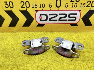 петля дверная TOYOTA HIACE 1989-2004, 68710-95J01