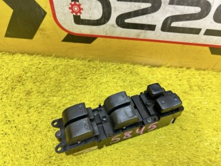 блок управления стеклоподъемниками, ориг. номер 8482022310, 5845, TOYOTA LAND CRUISER PRADO 1987-1996