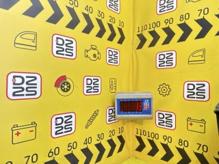 топливный бак, ориг. номер 7700128590, 7700144040, 7700144041, 7700144042, 7700144043, 7700144044, TOYOTA VOXY