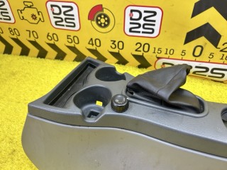 бардачок между сиденьями, ориг. номер 5754, 89045310, 88986004, CHEVROLET TRAILBLAZER 2001-2006