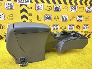 бардачок между сиденьями, ориг. номер 5754, 89045310, 88986004, CHEVROLET TRAILBLAZER 2001-2006