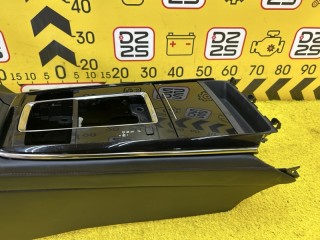 бардачок между сиденьями MAZDA CX-30 2019-2026, 5844