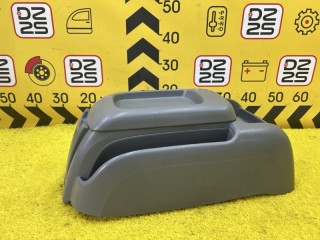бардачок между сиденьями TOYOTA HIACE 2004-2010, 5759