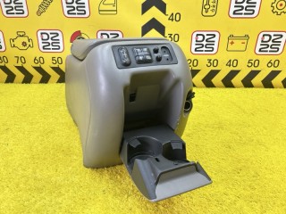 бардачок между сиденьями, ориг. номер 5851, 15050291, CHEVROLET SUBURBAN 1991-2001