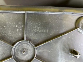 бардачок между сиденьями, ориг. номер 5851, 15050291, CHEVROLET SUBURBAN 1991-2001