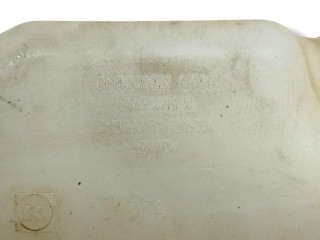 бачок омывателя, ориг. номер DMB000121, Land Rover Discovery 3 поколение 2004-2009