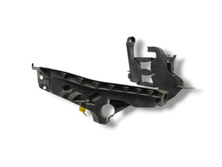 Крепление фары (кронштейн фары) правой Audi A4 B8 2007-2012
