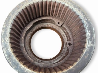 фланец КПП, ориг. номер LR002746, 6G9N4886AA, 30787669, Land Rover Freelander 2 поколение 2006-2010