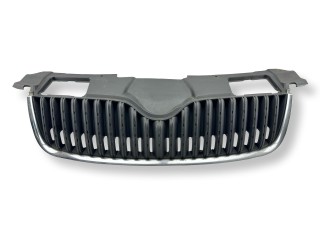 решетка радиатора, ориг. номер 5J0853668A, Skoda Fabia 2 поколение 2007-2010