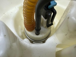 насос топливный в бак, ориг. номер 16117159604, 6767947, 7159604, BMW X3 E83 2003-2006