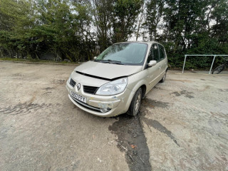 Renault Scenic 2 поколение [рестайлинг] 2007г. 1.6 л., K4M 813 - фото №2