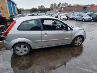 Ford Fiesta 5 поколение [рестайлинг] 2007г. 1.4 л., FXJA - фото №5