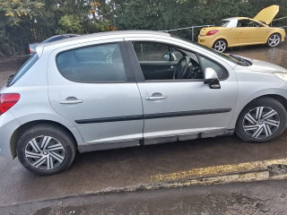 Peugeot 207 1 поколение 2007г. 1.4 л., 8HZ (DV4TD) - фото №5