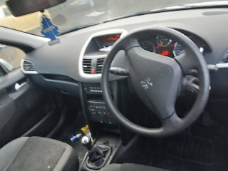 Peugeot 207 1 поколение 2007г. 1.4 л., 8HZ (DV4TD) - фото №9