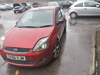 Ford Fiesta 5 поколение [рестайлинг] 2006г. 1.4 л., FXJA - фото №2