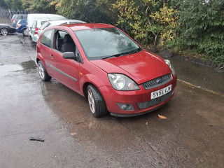 Ford Fiesta 5 поколение [рестайлинг] 2006г. 1.4 л., FXJA - фото №3