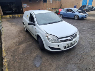 Opel Astra Family/H [рестайлинг] 2008г. 1.7 л., Z 17 DTH - фото №3