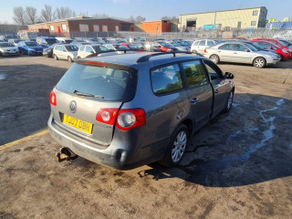 Volkswagen Passat B6 2007г. 1.9 л., BXE - фото №7