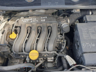 Renault Megane 3 поколение 2009г. 1.6 л., K4M 858 - фото №9