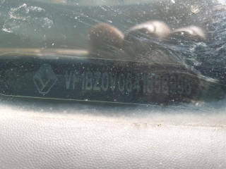 Renault Megane 3 поколение 2009г. 1.6 л., K4M 858 - фото №10