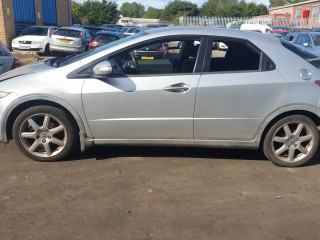 Honda Civic 8 поколение 2006г. 1.8 л., R18A2 - фото №4