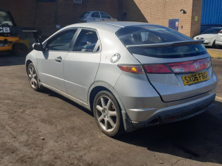 Honda Civic 8 поколение 2006г. 1.8 л., R18A2 - фото №6