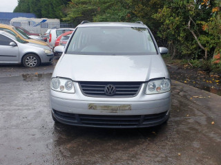 Volkswagen Touran 1 поколение 2005г. 1.9 л., BKC - фото №1