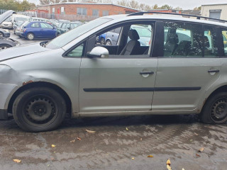 Volkswagen Touran 1 поколение 2005г. 1.9 л., BKC - фото №4