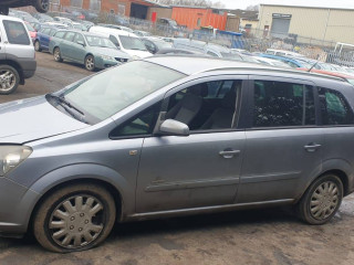 Opel Zafira B 2007г. 1.9 л., Z 19 DT - фото №4
