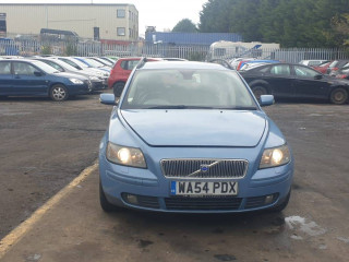 Volvo V50 1 поколение 2004г. 2.0 л., D 4204 T - фото №1