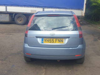 Ford Fiesta 5 поколение 2005г. 1.2 л. - фото №8