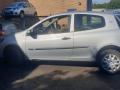 Renault Clio 3 поколение [рестайлинг] 2011г. 1.2 л., D4F 742 - фото №4