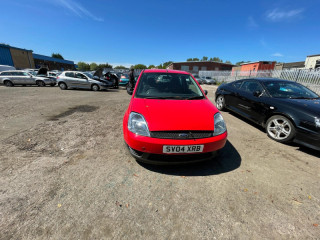 Ford Fiesta 5 поколение 2004г. 1.4 л., FXJA - фото №1