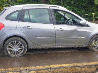 Renault Clio 3 поколение [рестайлинг] 2012г. 1.5 л., K9K 770 - фото №5