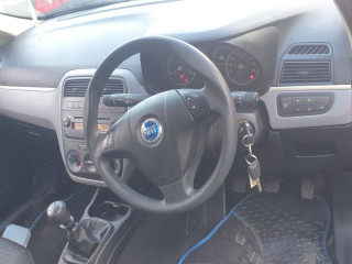 Fiat Punto 3 поколение Grande Punto 2007г. 1.2 л., 199 A4.000 - фото №9