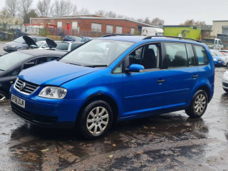 Volkswagen Touran 1 поколение 2006г. 1.9 л., BXE - фото №2