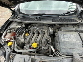 Renault Megane 3 поколение 2010г. 1.6 л., K4M 858 - фото №9