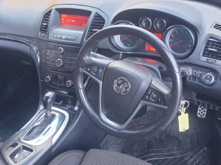 Opel Insignia A 2011г. 2.0 л., A 20 DTH - фото №9