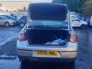 Volkswagen Passat B6 2008г. 2.0 л., BKP - фото №8