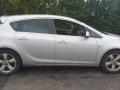 Opel Astra J 2010г. 1.7 л., A 17 DTR - фото №5