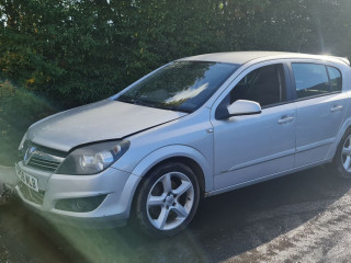 Opel Astra Family/H [рестайлинг] 2008г. 1.9 л., Z 19 DT - фото №2