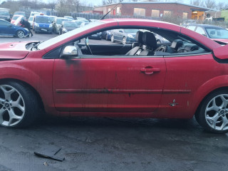 Ford Focus 2 поколение [рестайлинг] 2008г. 2.0 л., G6DA - фото №4