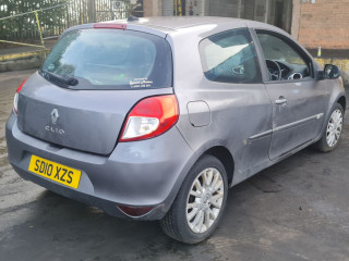 Renault Clio 3 поколение [рестайлинг] 2010г. 1.2 л., D4F 740 - фото №7